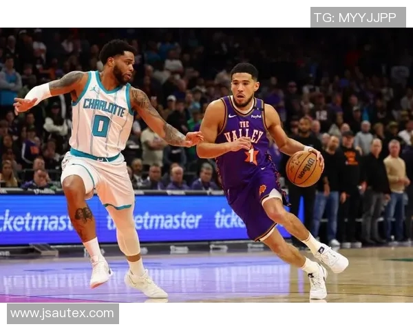 西部卡位战!布克对决阿夫迪亚 太阳三巨头能否击穿开拓者防线? 西部卡位战!布克对决阿夫迪亚 太阳三巨头能否击穿开拓者防线?