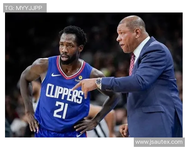 芬尼 - 史密斯成交易添头,火箭快船谈判关键 芬尼 - 史密斯成交易添头,火箭快船谈判关键