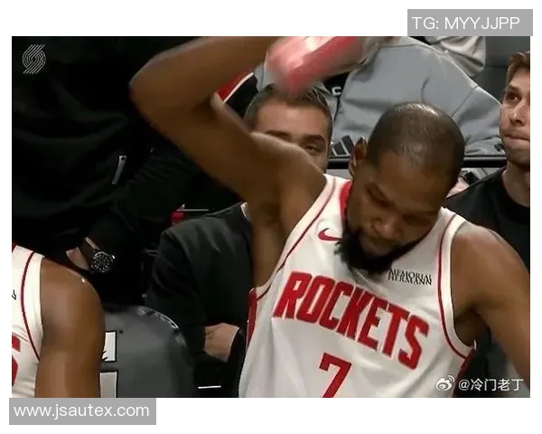 杜兰特里程碑之夜成空砍，火箭内线被爆+更衣室冲突，乌度卡赛后甩锅言论引争议！